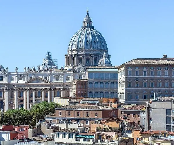 At Vatican Konukevi 4*